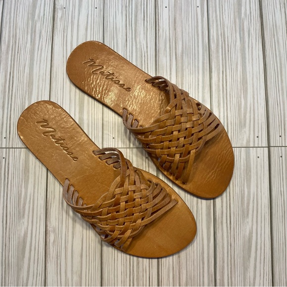 Matisse Shoes - Matisse Womens Sz 8 slip on strappy sandals “Fred” leather natural NEW